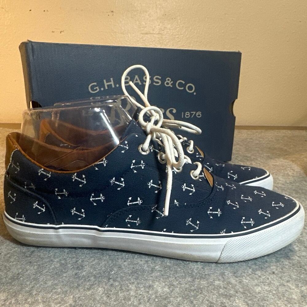G.H. Bass & Co. "Navigate" sneakers a navy canvas upper w/white anchor print W-7